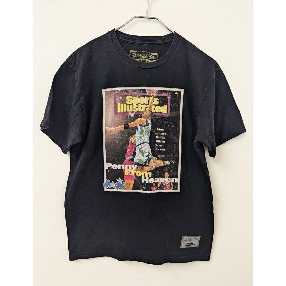 Mitchell & Ness Mens T-shirt Sports Illustrated Magic Johnson Medium